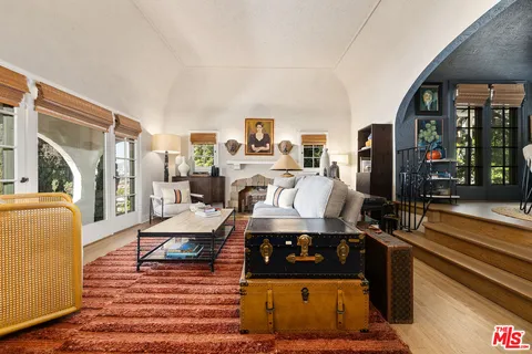 $1,185,000 | 1224 Oberlin Drive, Glendale, CA 91205