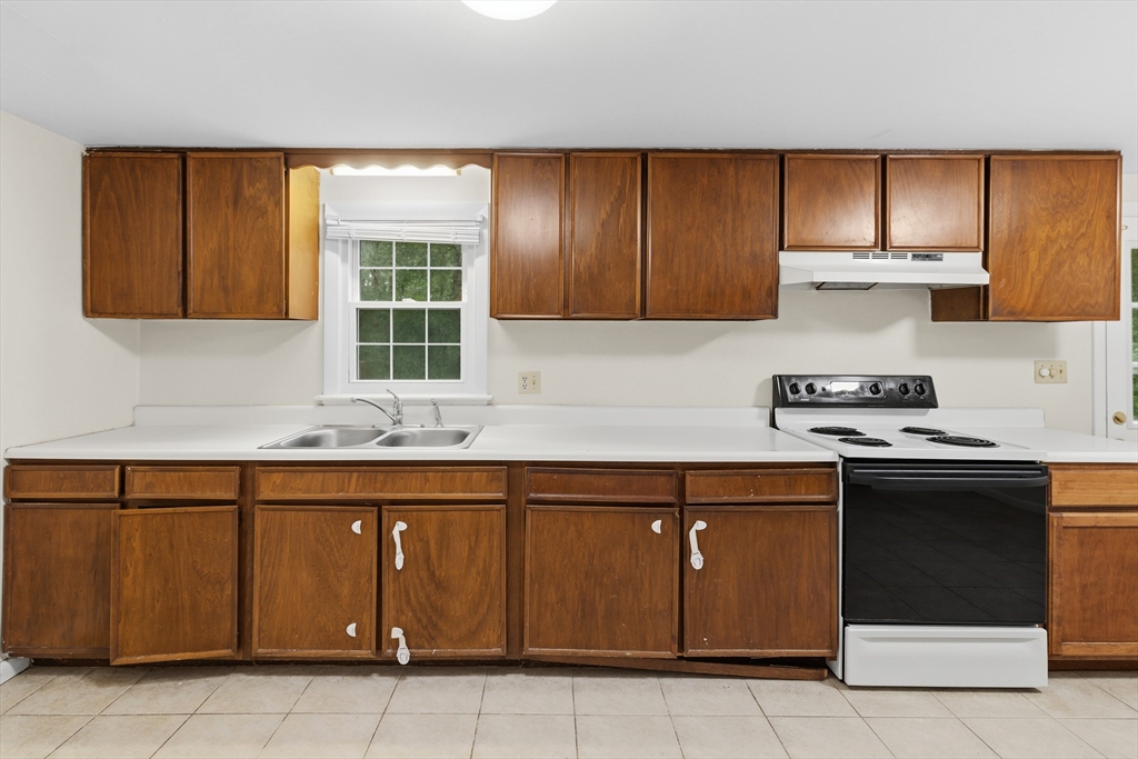 598 Old Bass River Road Dennis, MA 02638 - Photo 7 of 32