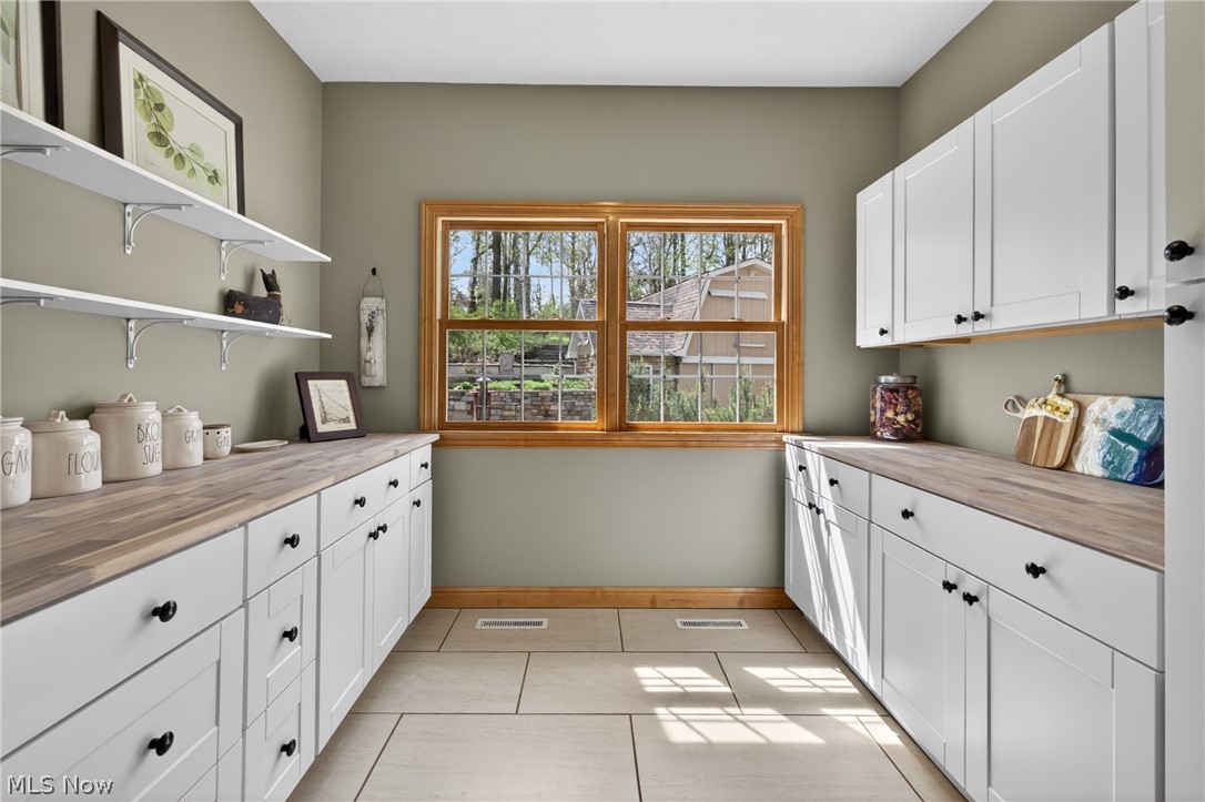12420 Falcon Ridge Road Chesterland, OH 44026 - Photo 11 of 20 Gallery Image 11