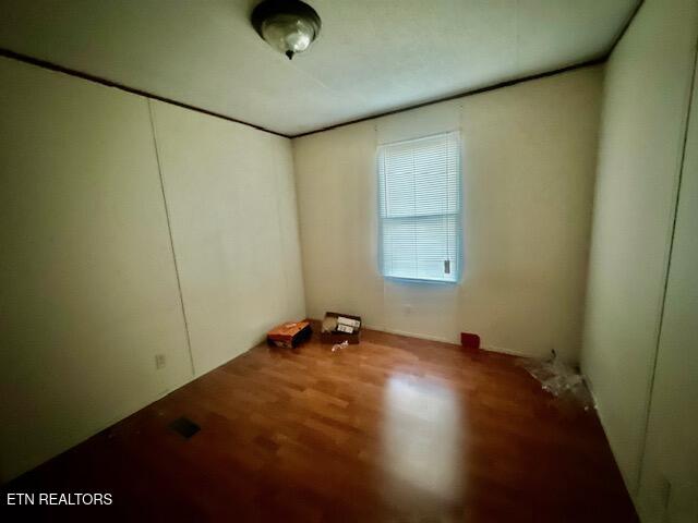 925 Winchester Avenue Middlesboro, KY 40965 - Photo 16 of 20 IMG_8959