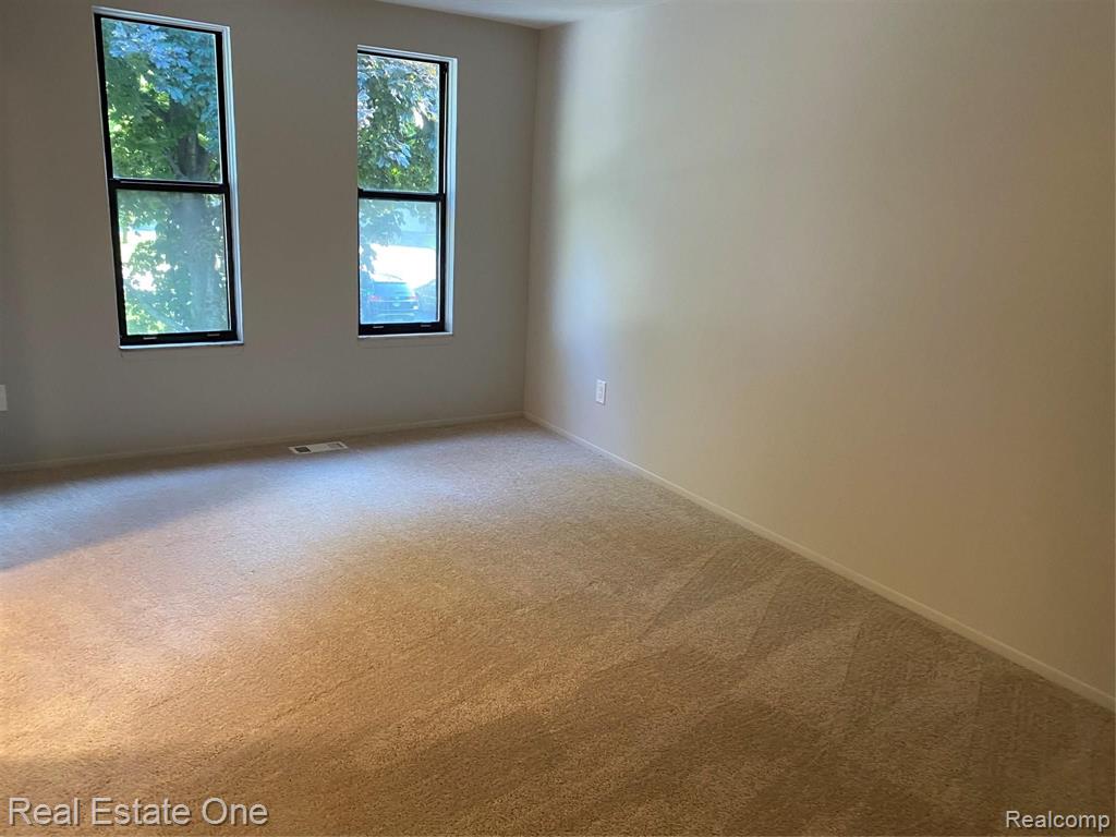 324 Willow Grove Lane Rochester Hills, MI 48307 - Photo 14 of 23