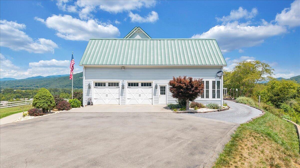 544 Pico Road Buchanan, VA 24066 - Photo 148 of 164 152-DJI_20260803084829_0041_D