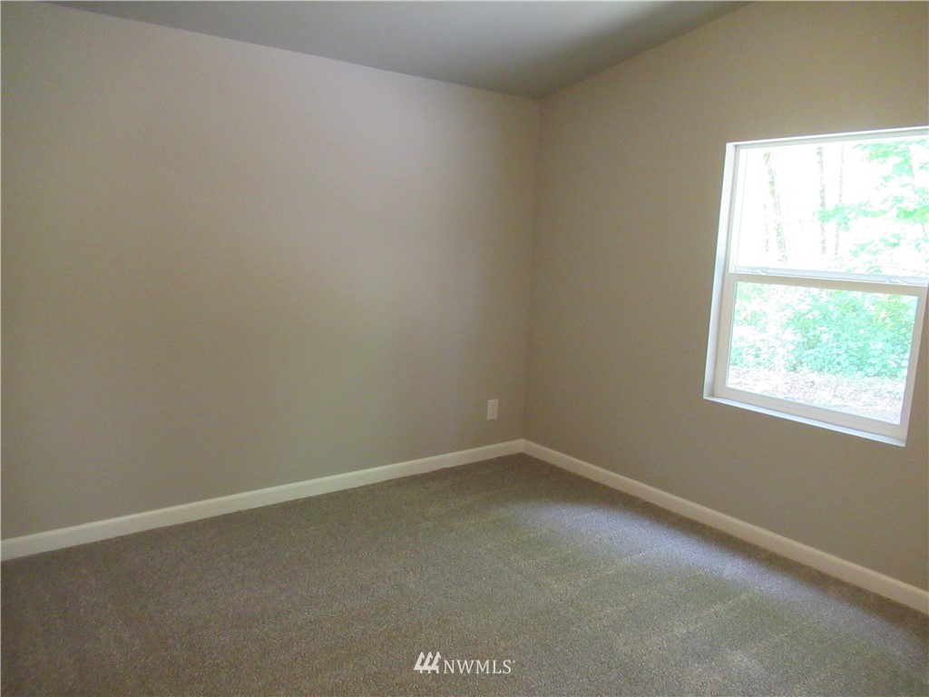 530 Southwest Wycoff Road Port Orchard, WA 98367 - Photo 13 of 19 Gallery Image 13