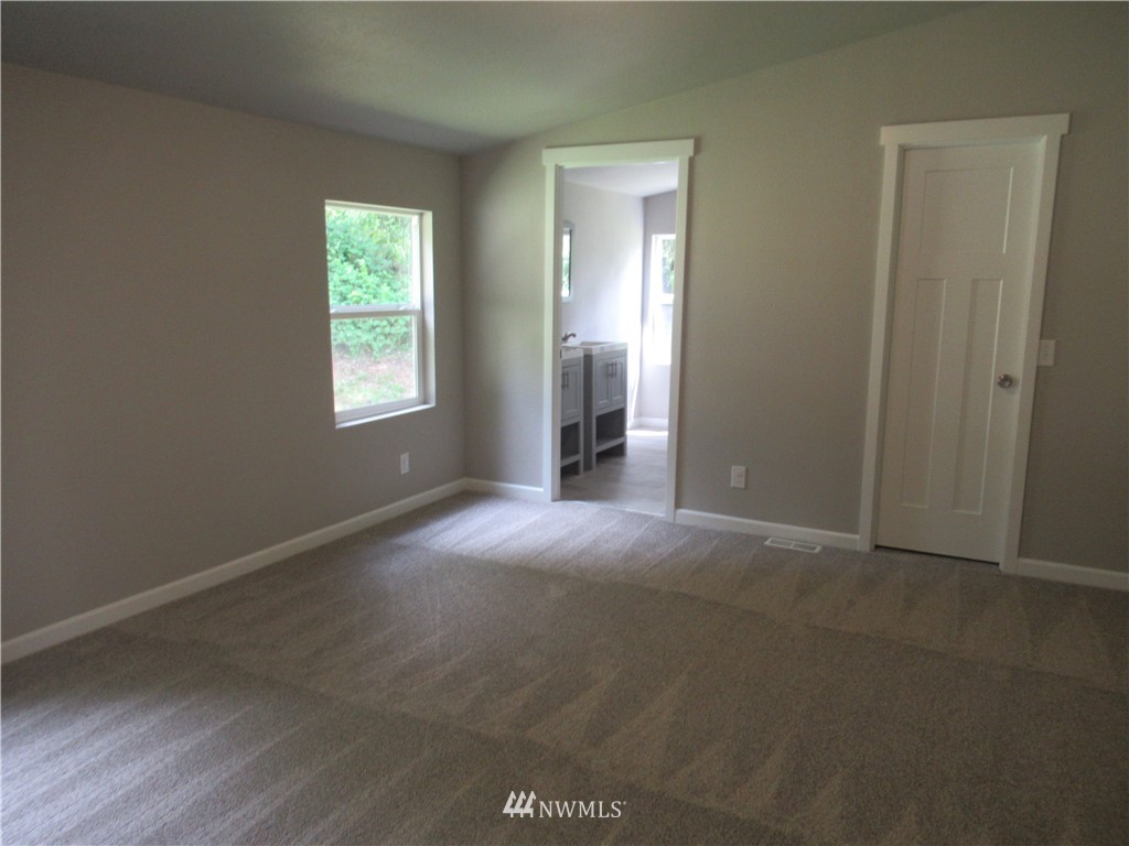 530 Southwest Wycoff Road Port Orchard, WA 98367 - Photo 7 of 19 Gallery Image 7