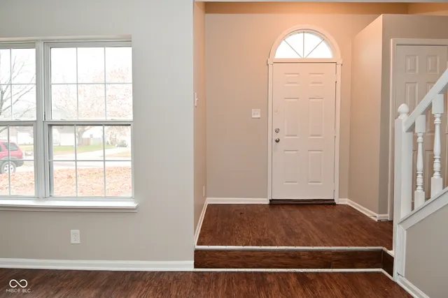 $254,900 | 2321 Gradison Circle, Indianapolis, IN 46214