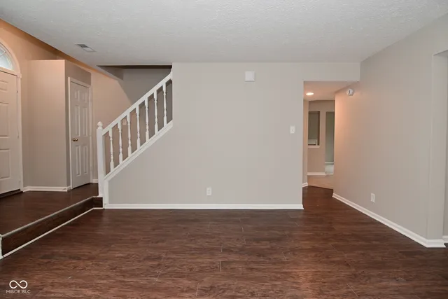 $254,900 | 2321 Gradison Circle, Indianapolis, IN 46214