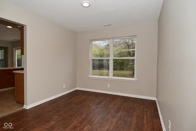 $254,900 | 2321 Gradison Circle, Indianapolis, IN 46214