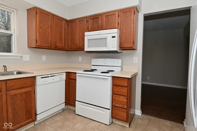 $254,900 | 2321 Gradison Circle, Indianapolis, IN 46214