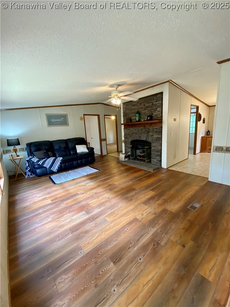 2399 Spicewood Road Kenna, WV 25248 - Photo 3 of 44 Gallery Image 3