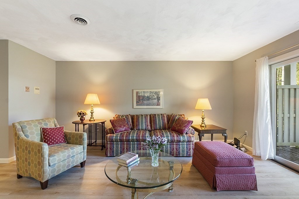 14 Concord Greene, Unit 3 Concord, MA 01742 - Photo 13 of 29