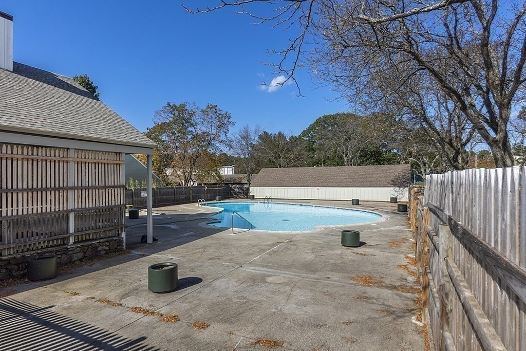 14 Concord Greene, Unit 3 Concord, MA 01742 - Photo 27 of 29