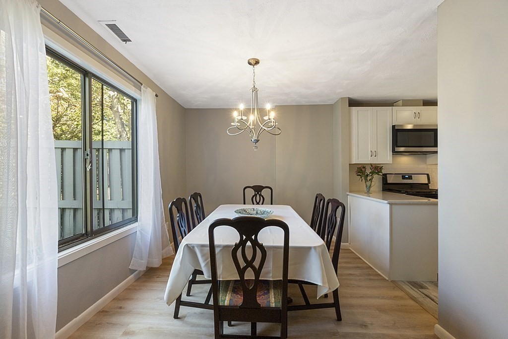 14 Concord Greene, Unit 3 Concord, MA 01742 - Photo 4 of 29