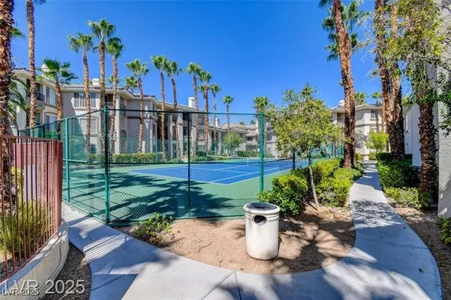 $1,595 | 7115 South Durango Drive, Unit 207, Las Vegas, NV 89113