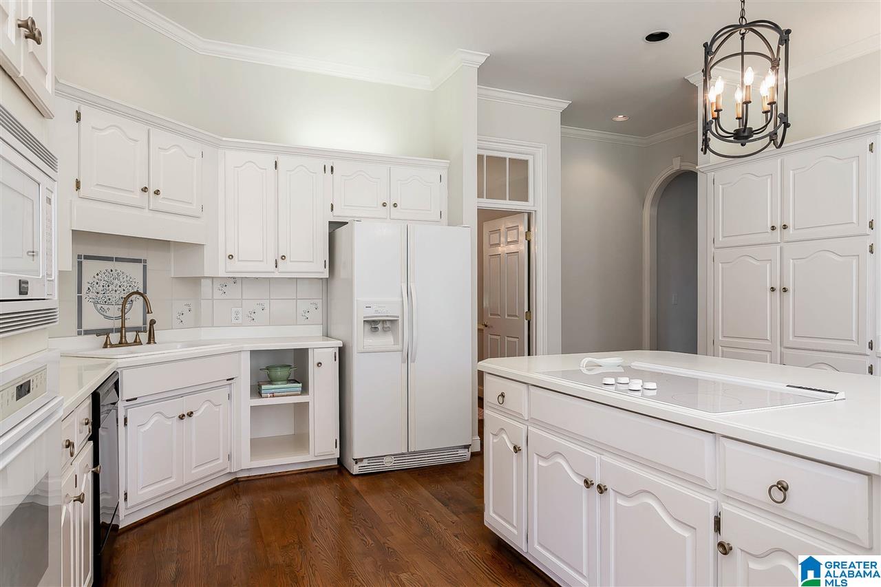 2108 Hickory Ridge Circle Birmingham, AL 35243 - Photo 16 of 50
