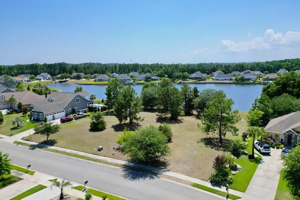 $325,000 | 1113 Glossy Ibis Drive, Conway, SC 29526