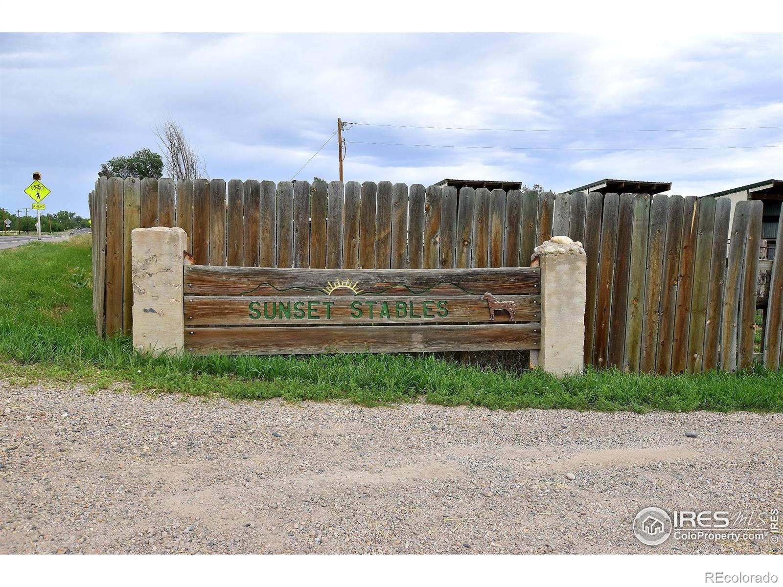 1340 North Taft Hill Road Fort Collins, CO 80521 - Photo 11 of 40 a view of outdoor space with wooden fence