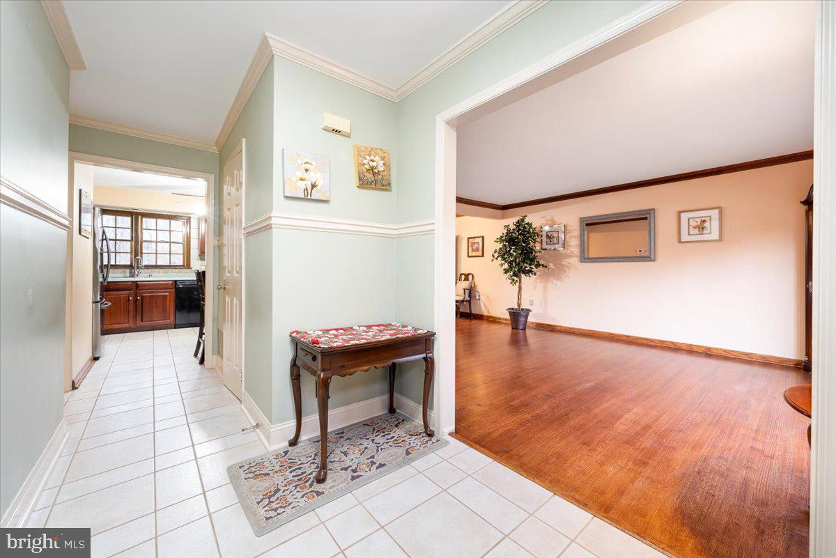10209 Snowden Road Laurel, MD 20708 - Photo 11 of 36 Traditional