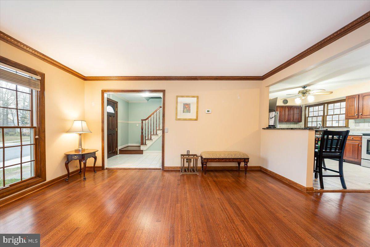 10209 Snowden Road Laurel, MD 20708 - Photo 14 of 36 Entertain
