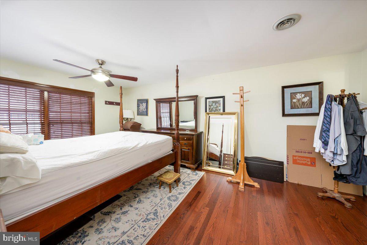 10209 Snowden Road Laurel, MD 20708 - Photo 25 of 36 Primary Suite