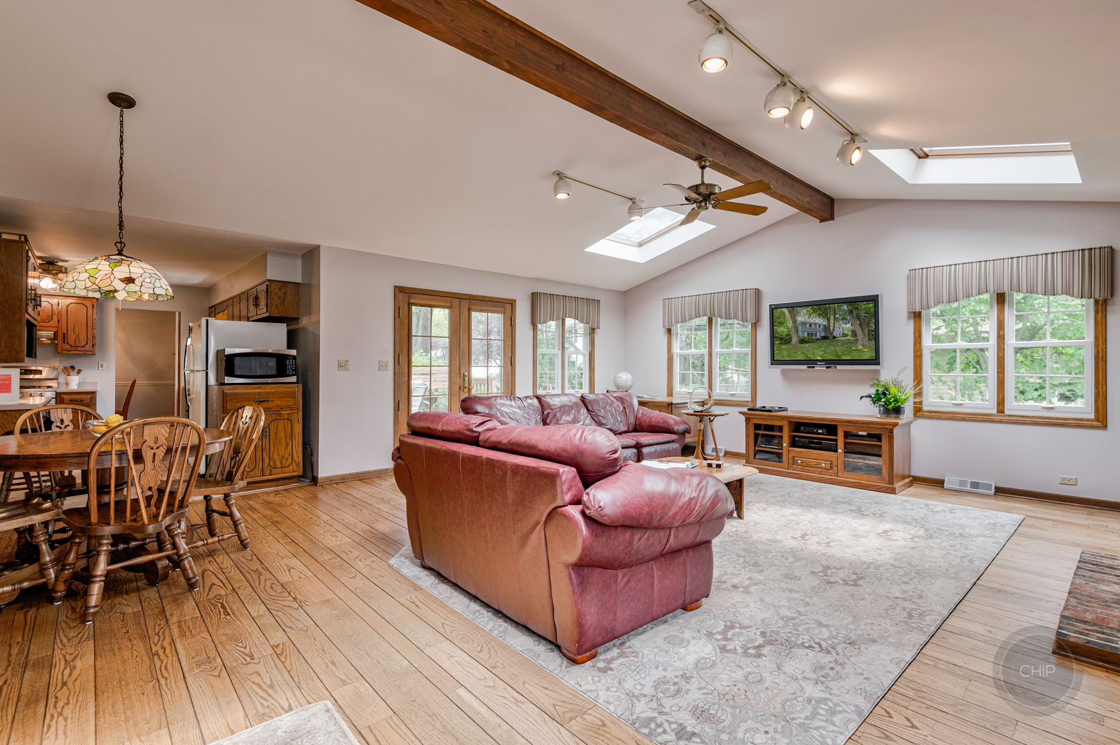 1240 Modaff Road Naperville, IL 60540 - Photo 5 of 37