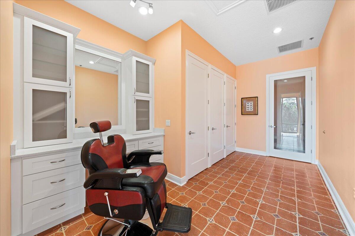 735 Pilot Lane, Unit 314 Merritt Island, FL 32952 - Photo 29 of 41 a living room with furniture and a window
