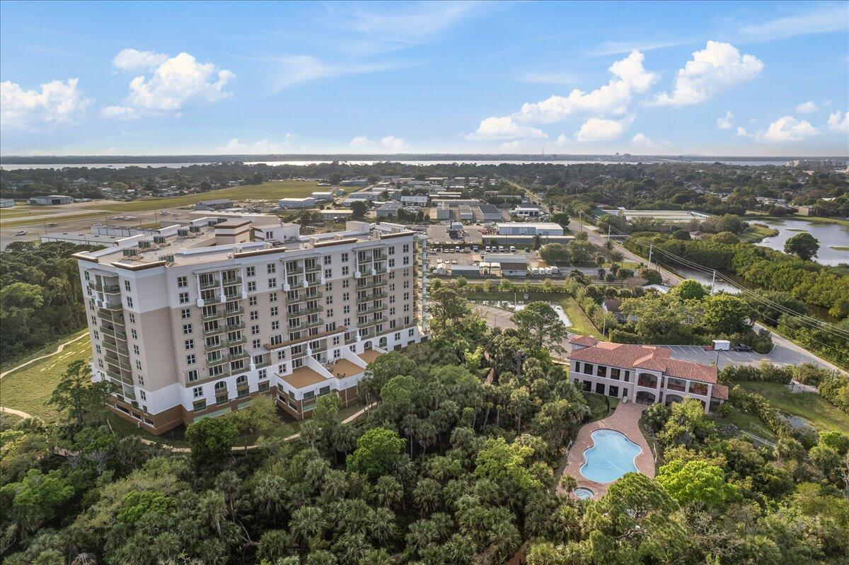 735 Pilot Lane, Unit 314 Merritt Island, FL 32952 - Photo 32 of 41 an aerial view of multiple house