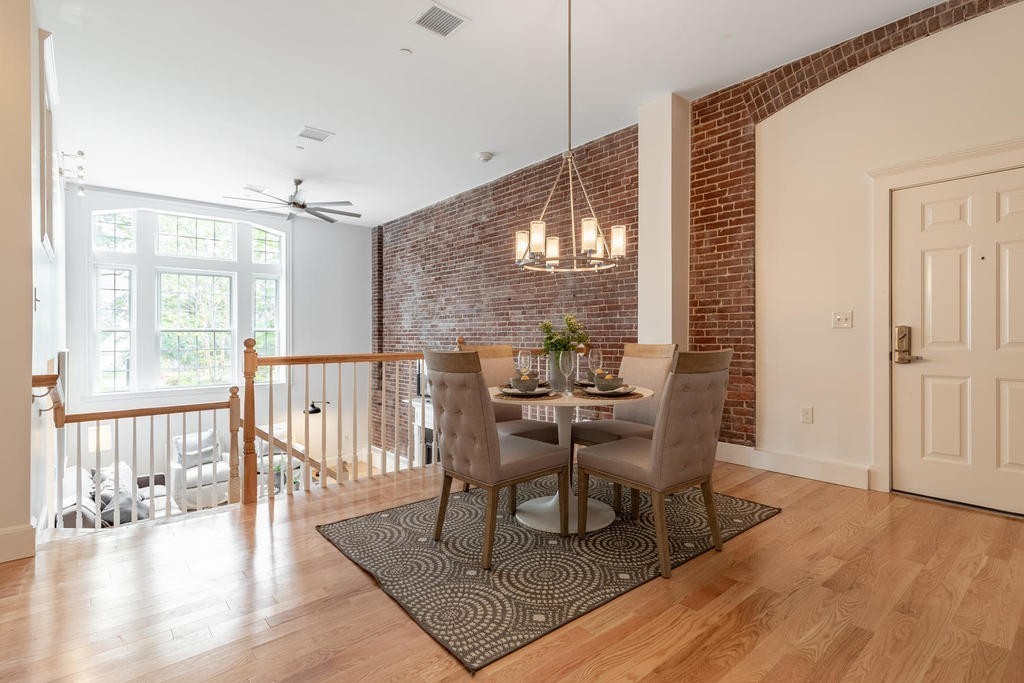 52 Sanborn Street, Unit 7 Reading, MA 01867 - Photo 10 of 33