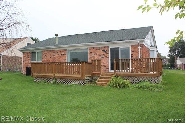 6634 Edgewood Road Canton, MI 48187 - Photo 15 of 17 LARGE YARD AND DECK