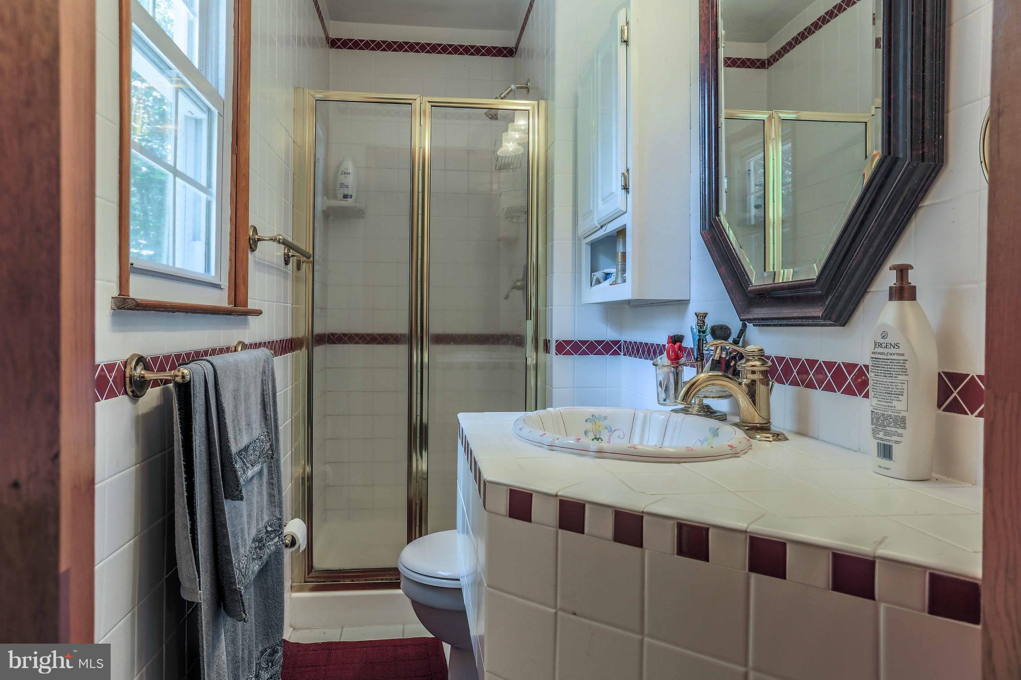 552 Trimble Road Joppa, MD 21085 - Photo 15 of 28 Bath (Master)