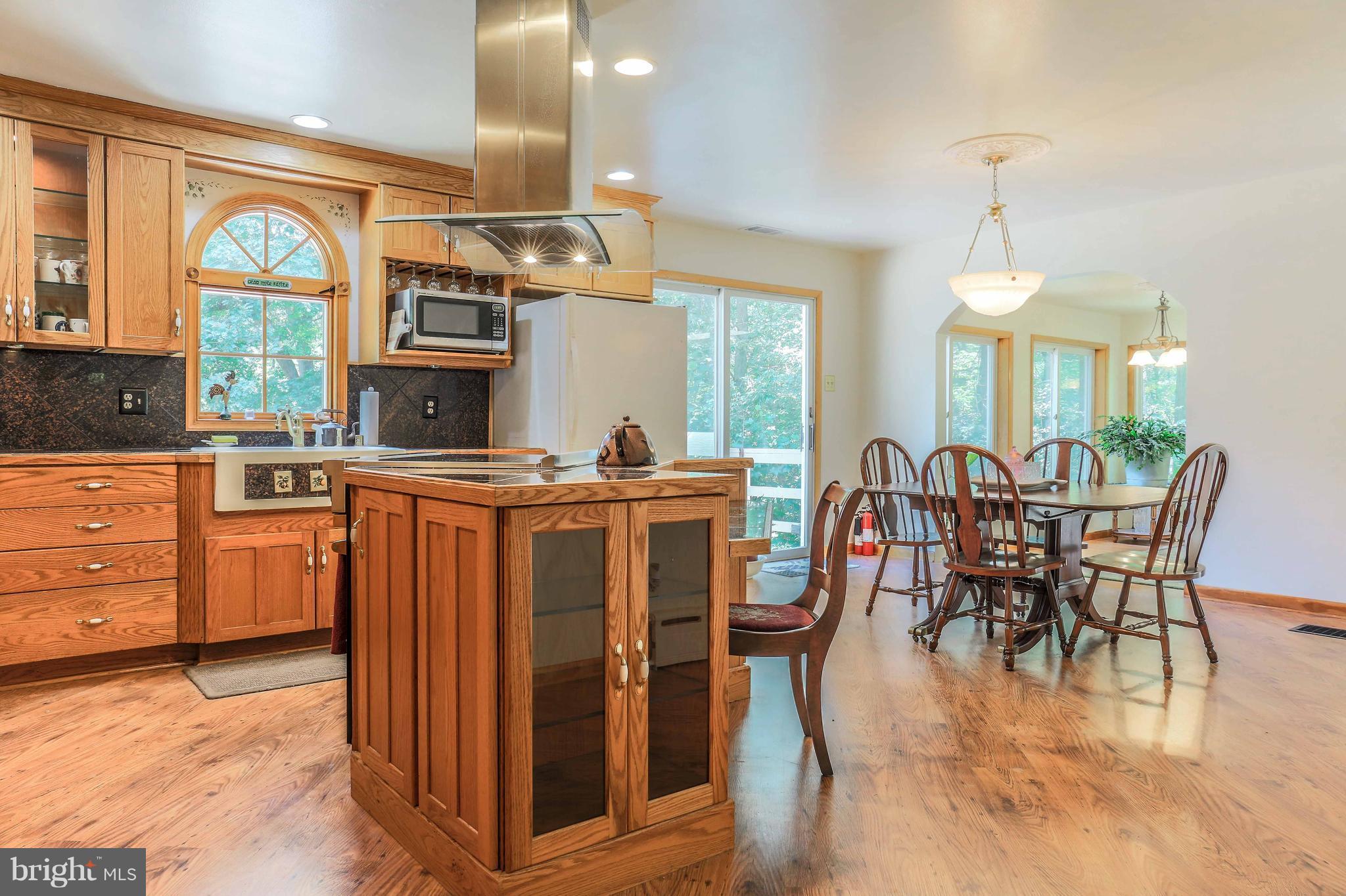 552 Trimble Road Joppa, MD 21085 - Photo 7 of 28 Kitchen