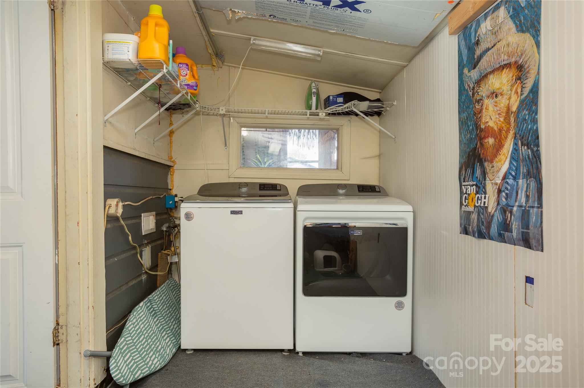 333 Oakview Park Road Asheville, NC 28803 - Photo 22 of 31 a utility room with dryer and washer