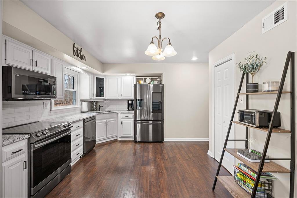1732 Sohn Road Aliquippa, PA 15001 - Photo 15 of 50 Gallery Image 15