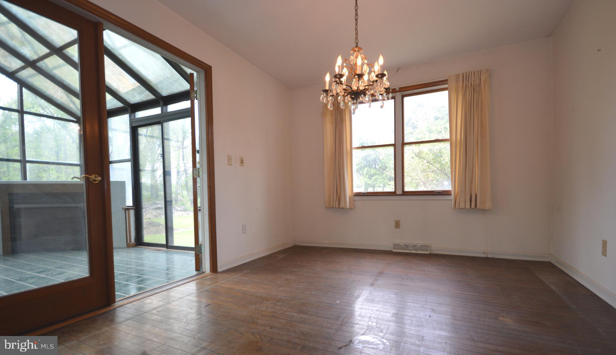 749 Street Road Cochranville, PA 19330 - Photo 23 of 35 Dining Room