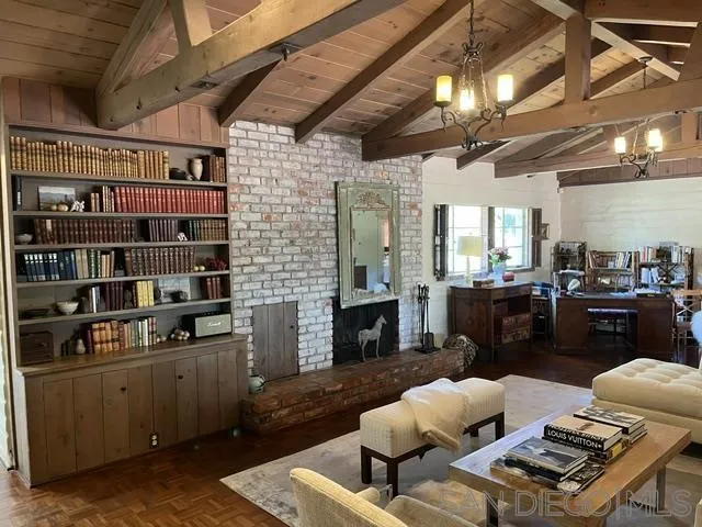 5331 La Glorieta Rancho Santa Fe, CA 92067 - Photo 2 of 8