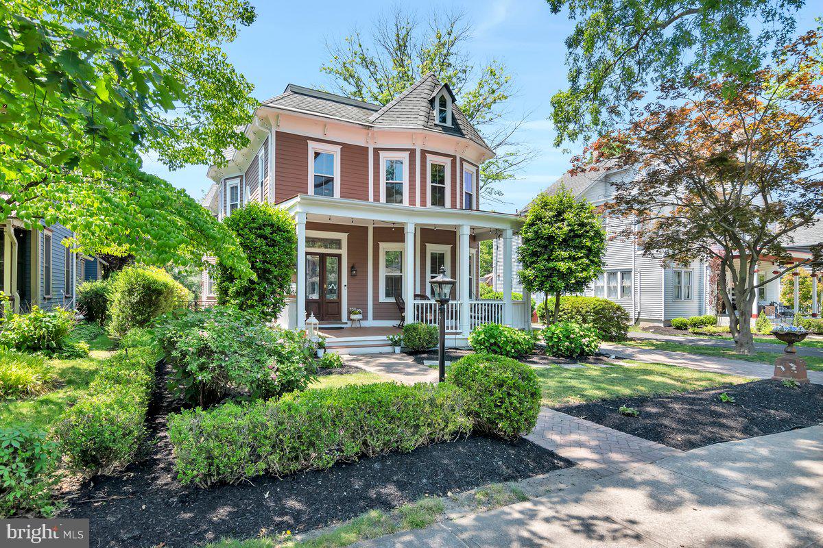 218 Chestnut Street Haddonfield, NJ 08033 - Photo 1 of 43 Gallery Image 1