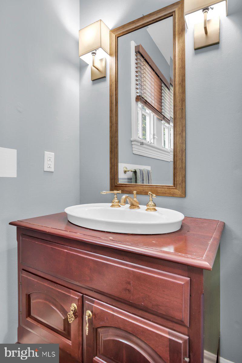 218 Chestnut Street Haddonfield, NJ 08033 - Photo 20 of 43 Gallery Image 20