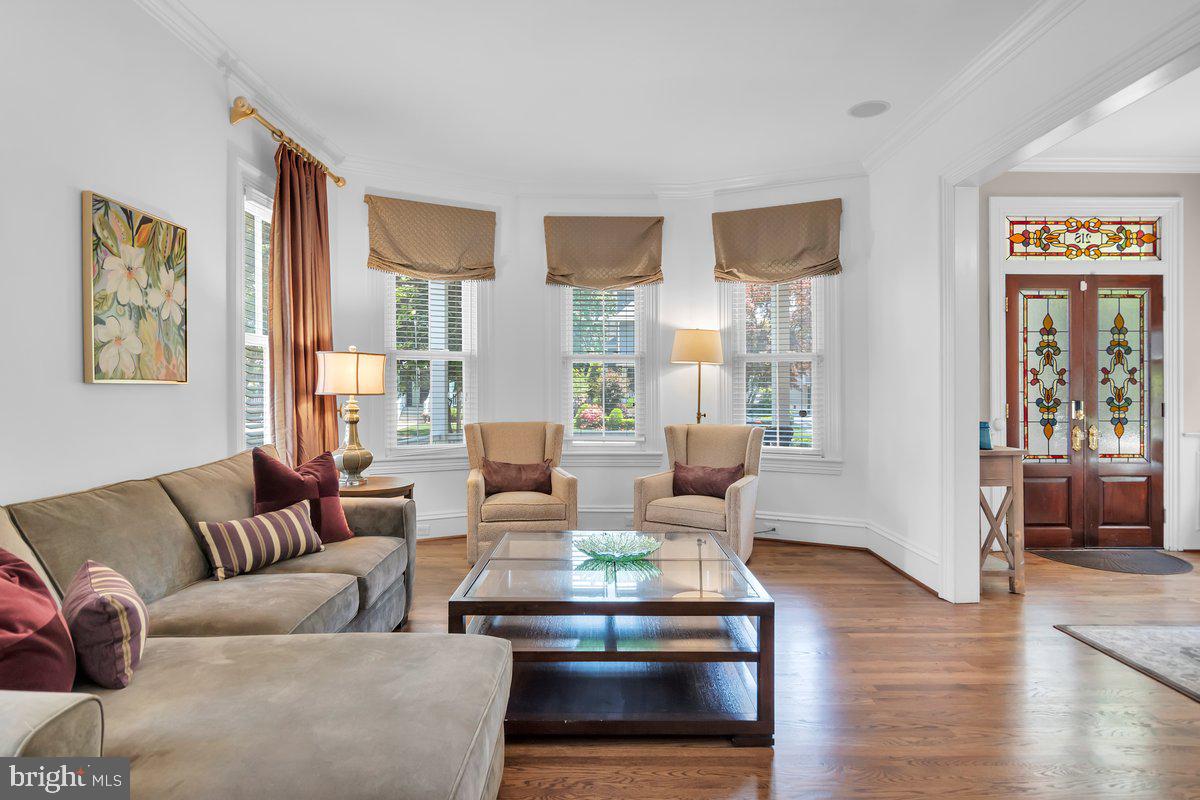 218 Chestnut Street Haddonfield, NJ 08033 - Photo 6 of 43 Gallery Image 6