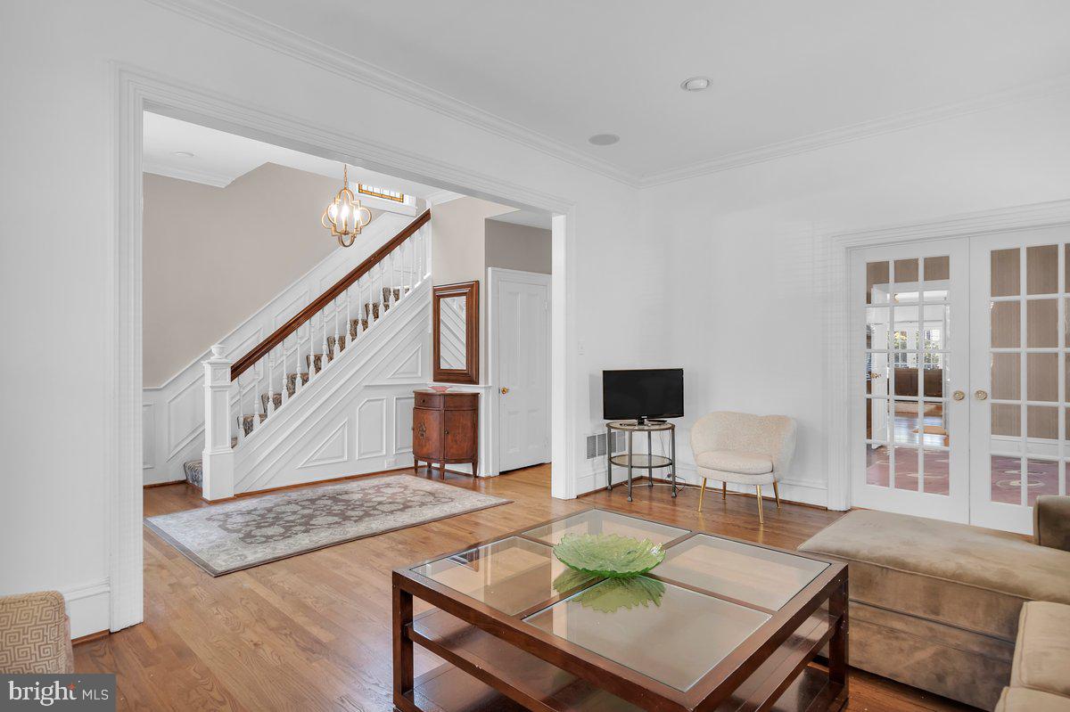 218 Chestnut Street Haddonfield, NJ 08033 - Photo 7 of 43 Gallery Image 7