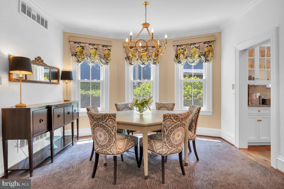 218 Chestnut Street Haddonfield, NJ 08033 - Photo 8 of 43 Gallery Image 8