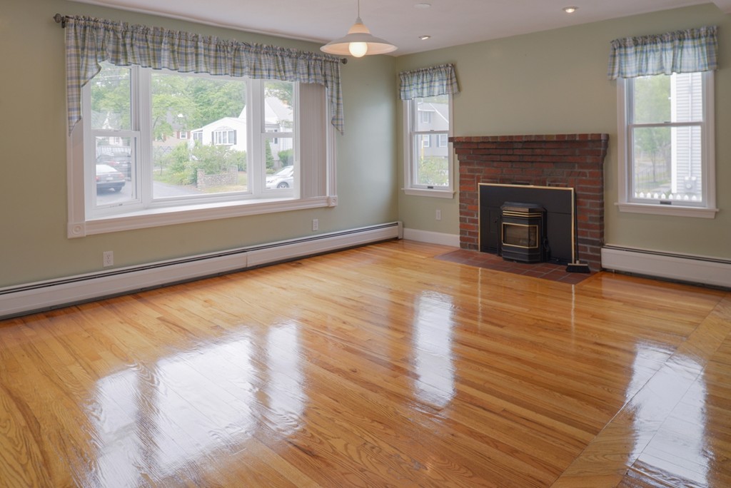 24 Rainbow Road Peabody, MA 01960 - Photo 8 of 30 Gallery Image 8