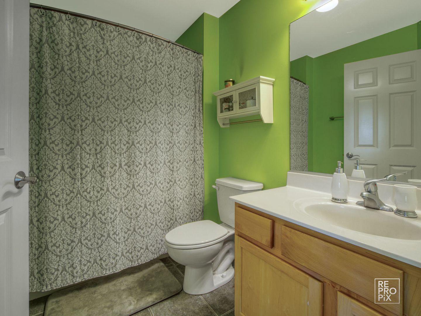 833 Oak Hollow Road Crystal Lake, IL 60014 - Photo 12 of 18