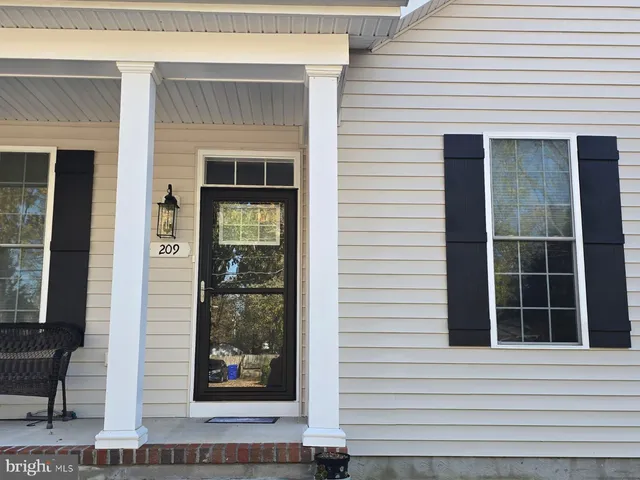 $375,000 | 209 3rd Street, Crumpton, MD 21628