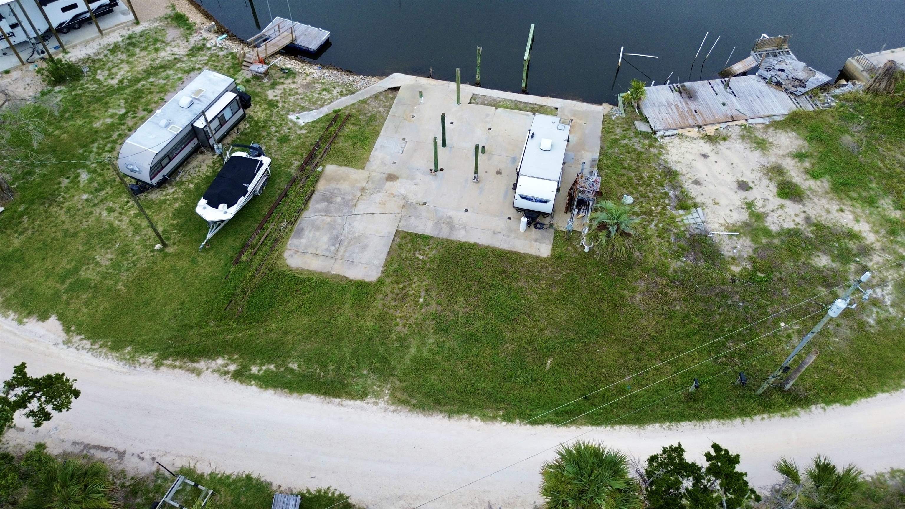 141 King Fisher Road Perry, FL 32348 - Photo 3 of 18