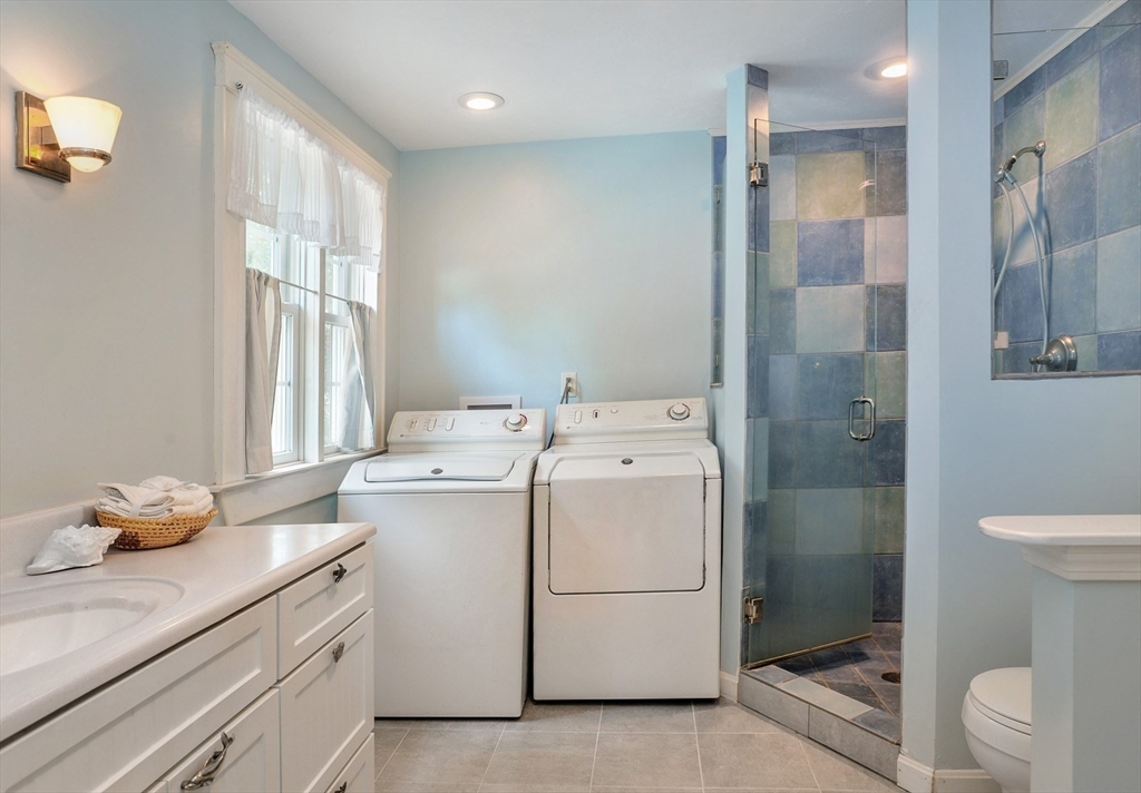 13 Fay Road Scituate, MA 02066 - Photo 16 of 34 Gallery Image 16