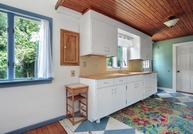 13 Fay Road Scituate, MA 02066 - Photo 9 of 34 Gallery Image 9