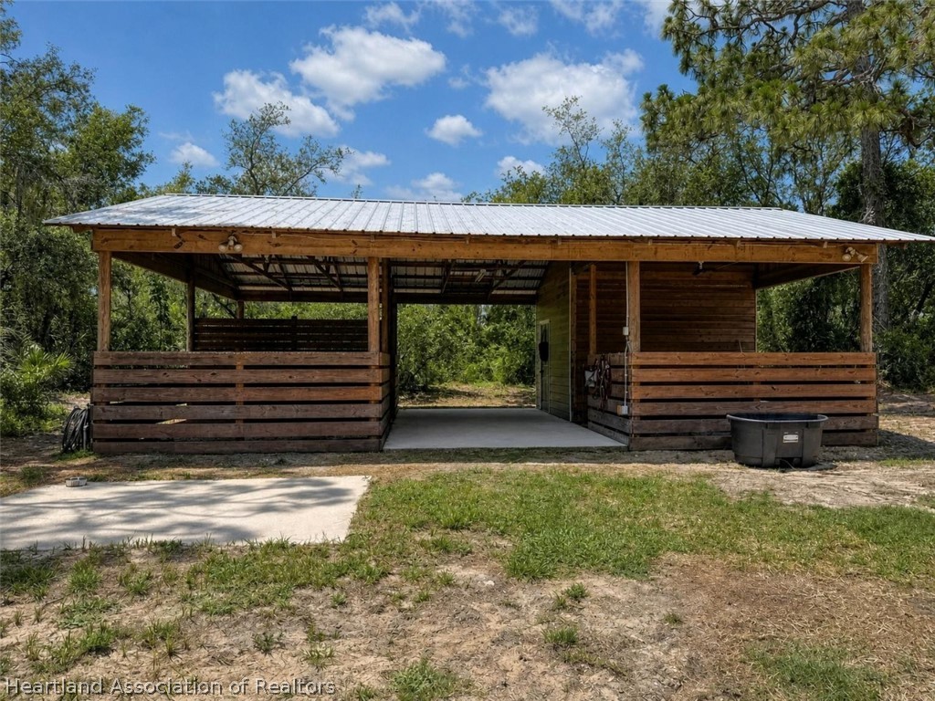 262 Moon Ranch Road Sebring, FL 33870 - Photo 4 of 39