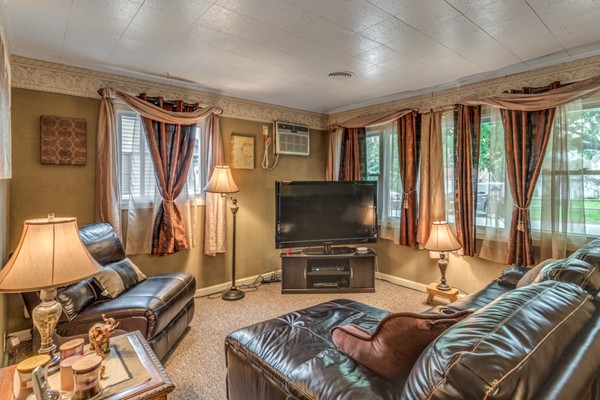 53 Grant Road Malden, MA 02148 - Photo 7 of 17 Gallery Image 7