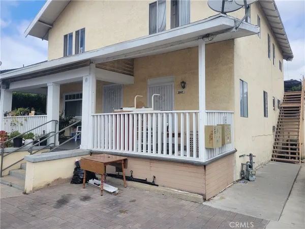 $2,000 | 2047 Cambridge Street, Unit A, Los Angeles, CA 90006