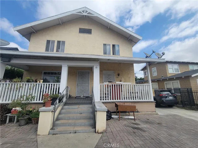 $2,000 | 2047 Cambridge Street, Unit A, Los Angeles, CA 90006