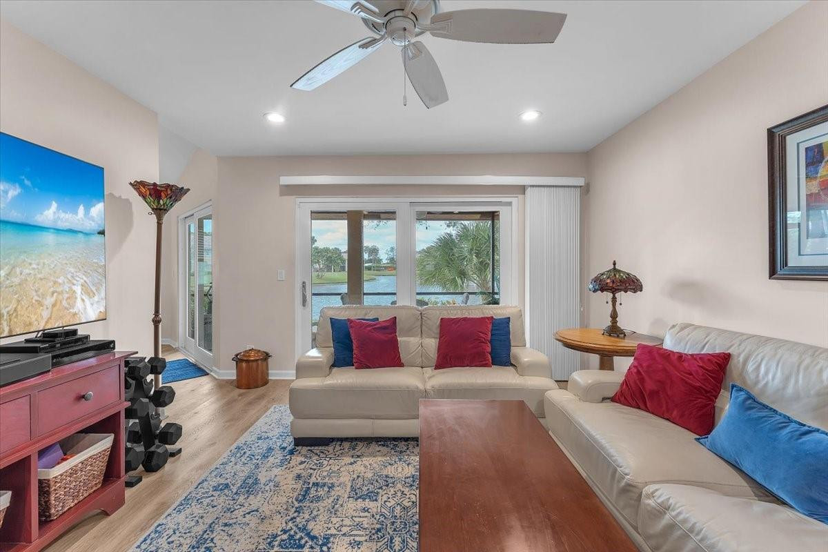 23181 Fountain View Drive, Unit D Boca Raton, FL 33433 - Photo 19 of 49 Photo 19